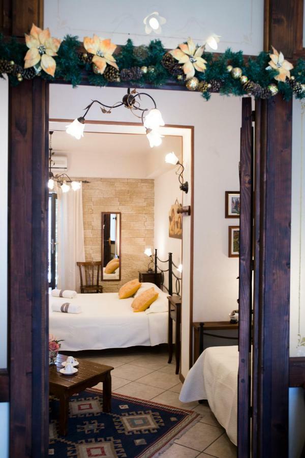 Casa Al Centro Storico Bed & Breakfast นีโกโลซี ภายนอก รูปภาพ